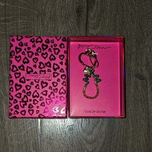NIB Betsey Johnson Pink and Green Pineapple Keychain Charm